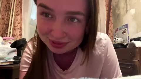 Chloe online show from May 23, 4:38 pm