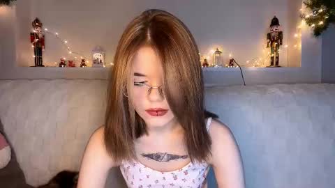 Lina online show from January 7, 9:07 pm