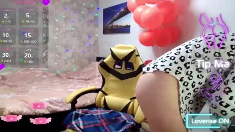 Snapshot of mari_77777 chatting on February 23, 4:33 am Mari online show from February 23, 4:33 am