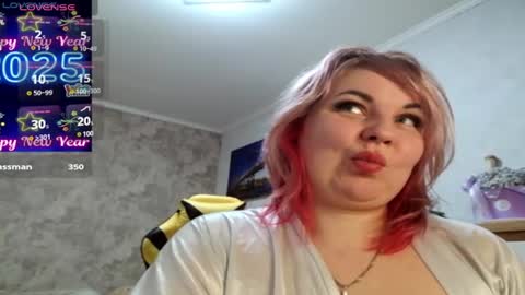 Snapshot of mari_77777 chatting on January 18, 5:52 am Mari online show from January 18, 5:52 am
