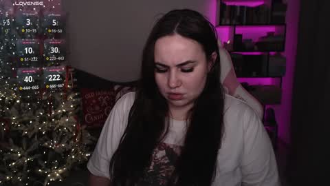 mari moore online show from December 25, 7:02 pm