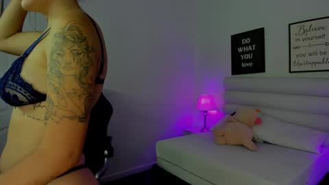 mari_salgado online show from December 14, 11:50 am