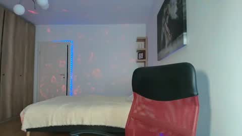 maria_anna_mmm online show from May 19, 7:21 pm