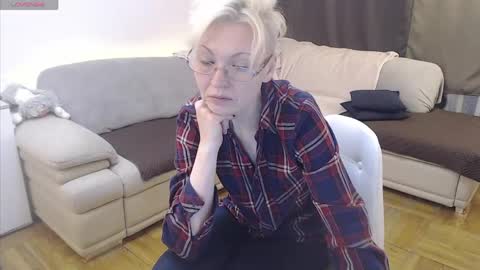 Mari online show from April 30, 5:56 am