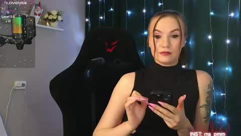 Snapshot of maria_shy_lii chatting on December 19, 5:40 am maria_shy_lii online show from December 19, 5:40 am