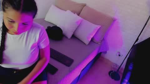 maria online show from April 7, 2:35 am