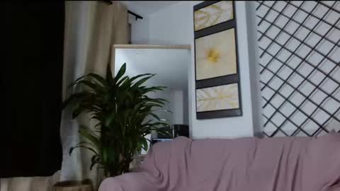 Snapshot of mariaa_antonia1 chatting on January 22, 12:16 am mariaa_antonia1 online show from January 22, 12:16 am