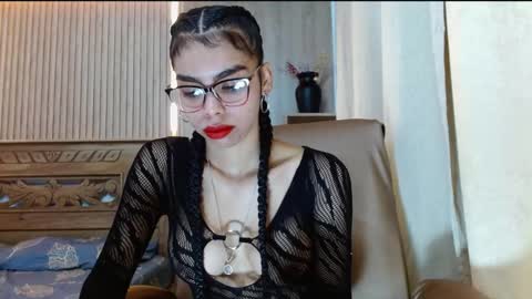 mariaa_antonia1 online show from November 29, 3:38 pm