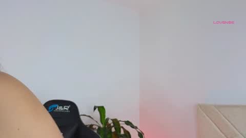 Maria Fer online show from December 4, 6:06 pm