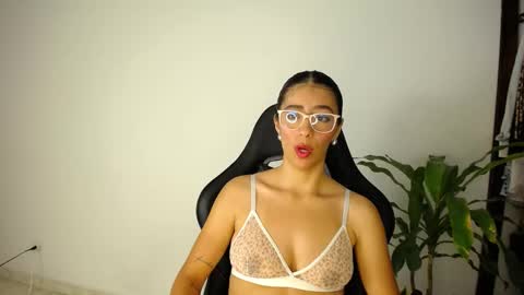 mariam hot online show from February 13, 12:57 am