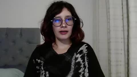 Snapshot of mariana124_ chatting on February 5, 9:50 pm Mariana online show from February 5, 9:50 pm