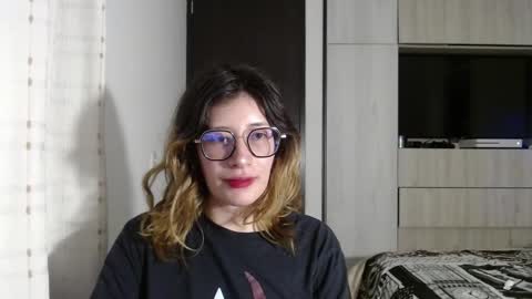 Snapshot of mariana124_ chatting on December 18, 6:14 pm Mariana online show from December 18, 6:14 pm