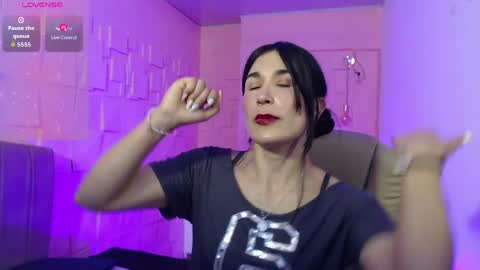 Mariana online show from May 26, 12:04 pm