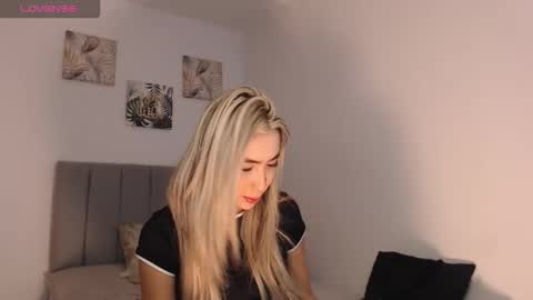 Mariana online show from February 28, 12:21 am