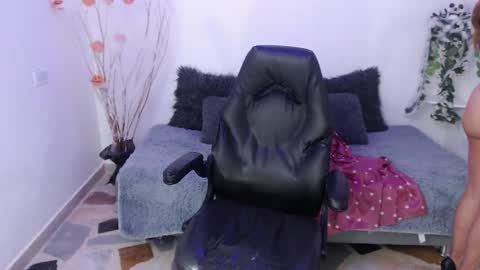 Mariana online show from October 25, 9:54 pm