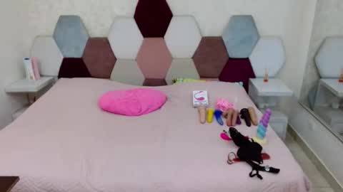 mariana online show from February 28, 7:46 pm