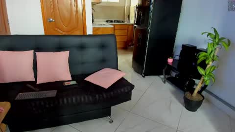 Mariana online show from June 25, 12:29 pm