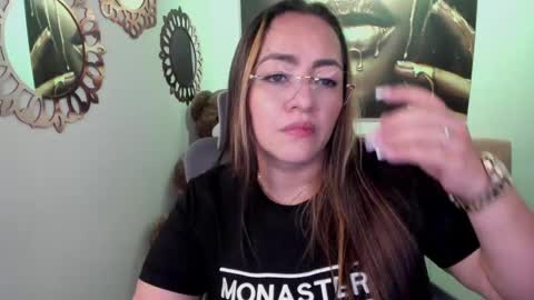 Mariana Lopez online show from May 10, 1:51 am