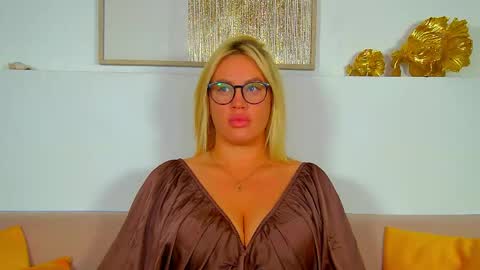 Maria online show from March 23, 7:20 pm