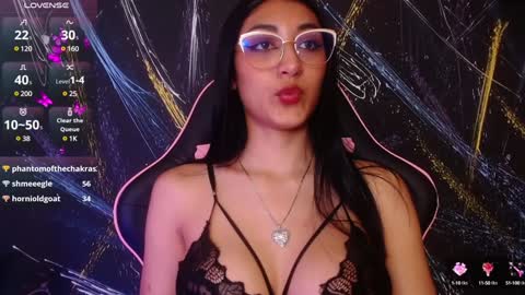 Marian online show from December 17, 7:48 pm