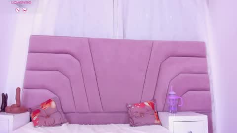 marianrosse online show from May 23, 1:26 am