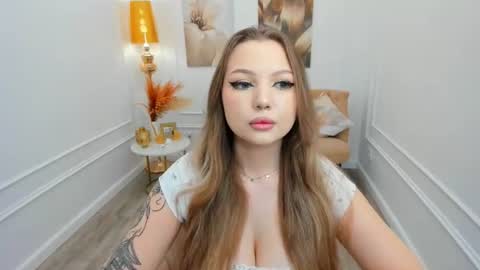 mariarobinsone online show from May 8, 1:47 pm