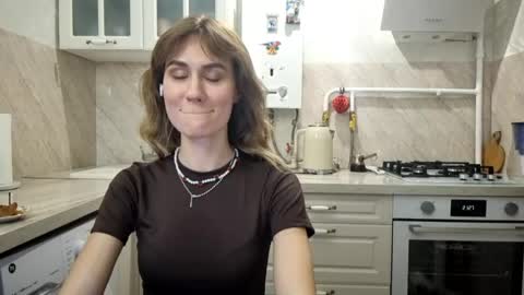 Elianor online show from April 3, 6:28 pm