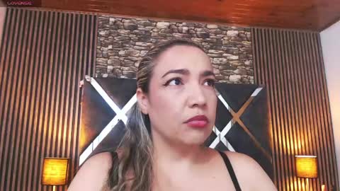 marie_hss online show from May 6, 8:02 pm