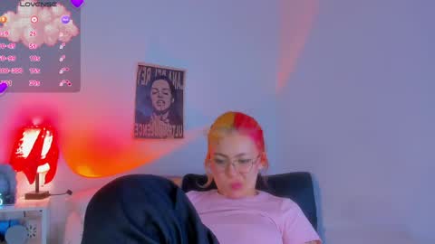 Mariee online show from May 26, 7:46 pm