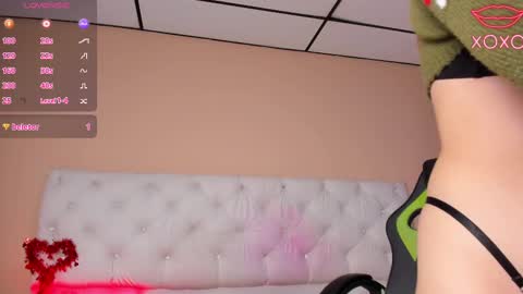 mariie_tayy online show from February 24, 9:20 pm