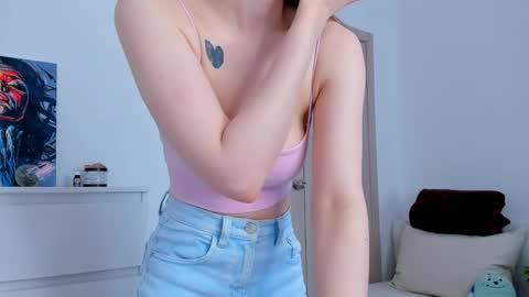 Marilina online show from May 13, 7:58 am