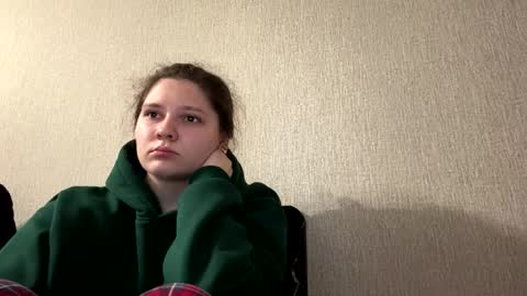 Emmie online show from April 10, 9:26 am