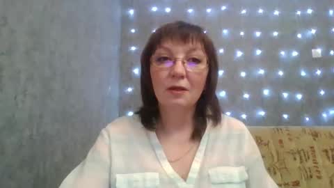 marinamrs online show from November 30, 6:01 pm