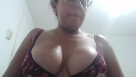 mariska_69 online show from May 25, 8:02 am