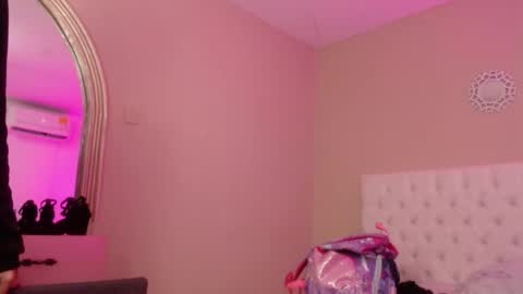 marizza_14 online show from April 9, 12:21 pm