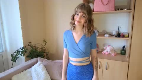 Alice  online show from November 10, 7:58 am