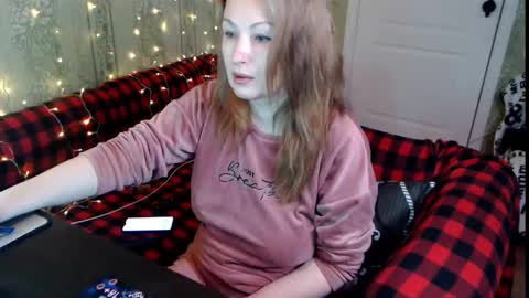 MarleneLue online show from October 1, 11:15 am