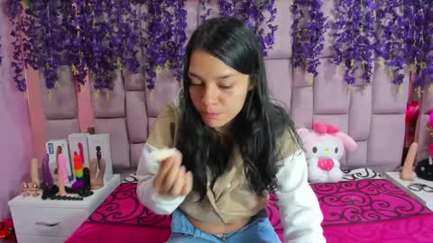 Snapshot of marlyanal chatting on January 13, 1:17 pm Marly Anal online show from January 13, 1:17 pm