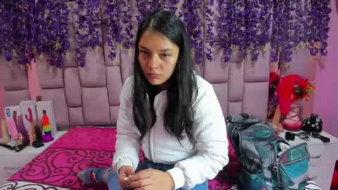 Snapshot of marlyanal chatting on February 8, 1:54 pm Marly Anal online show from February 8, 1:54 pm