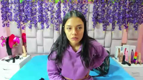 Snapshot of marlyanal chatting on January 2, 12:46 pm Marly Anal online show from January 2, 12:46 pm