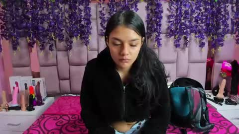 Snapshot of marlyanal chatting on January 14, 12:56 pm Marly Anal online show from January 14, 12:56 pm