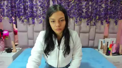 Snapshot of marlyanal chatting on December 28, 11:41 am Marly Anal online show from December 28, 11:41 am