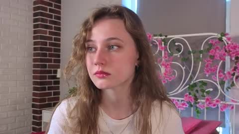 Andriella online show from April 10, 9:26 am