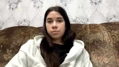 Giulia online show from December 1, 9:57 am