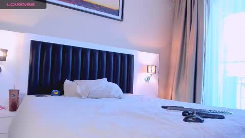 Mari online show from November 18, 7:09 am