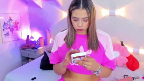 martina mIIler online show from May 17, 12:59 pm
