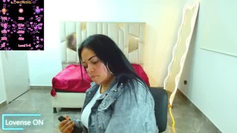 Hey im martina online show from December 13, 3:16 am