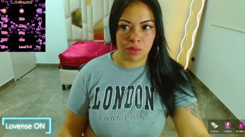 Hey im martina online show from December 7, 3:04 am