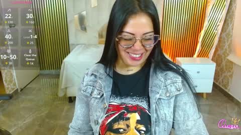 Hey im martina online show from April 6, 3:17 am