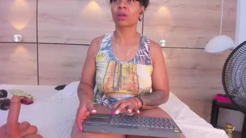 martina touss  online show from December 2, 12:51 pm